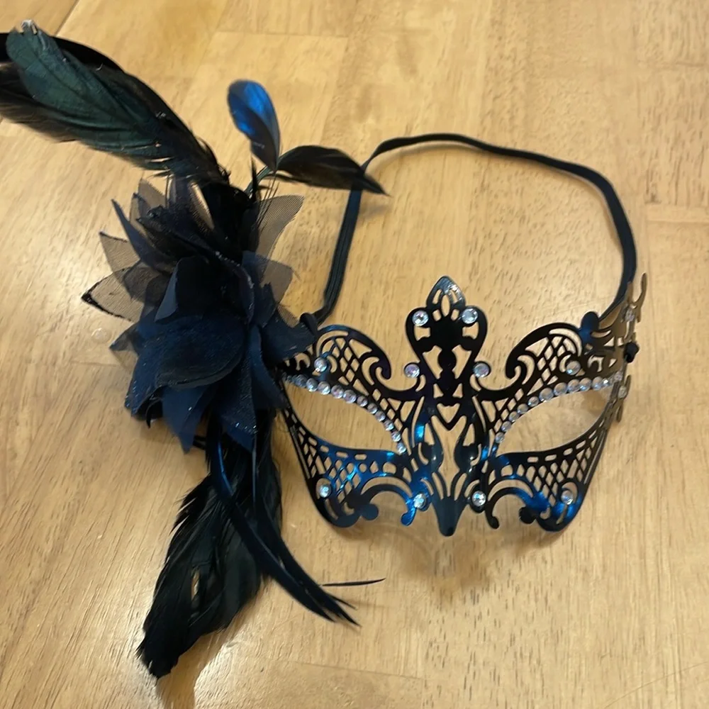 Black Mask With Faux Diamonds Feathers - Masquerade Ball / Party Metal Unique